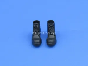 1/12 - Custom - Female Hiking Boots (Peg Type)