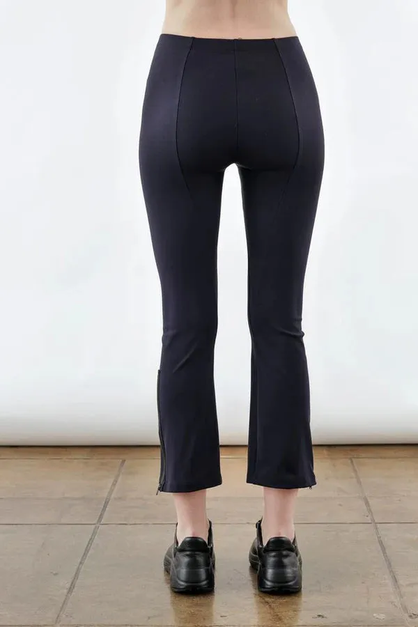 El8600 Navy Cropped Pant