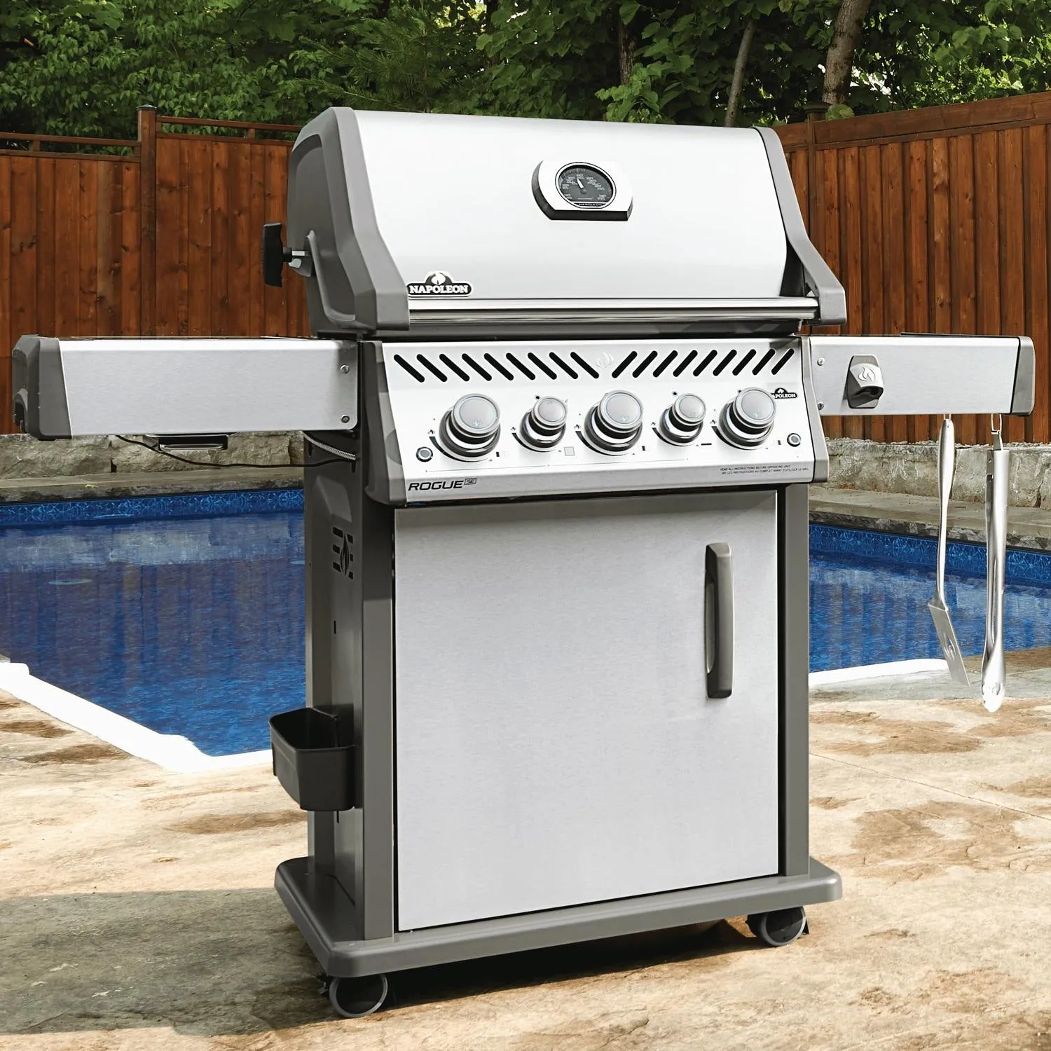 Napoleon: Rogue SE 425RSIB Gas Grill With Infrared Side And Rear Burners