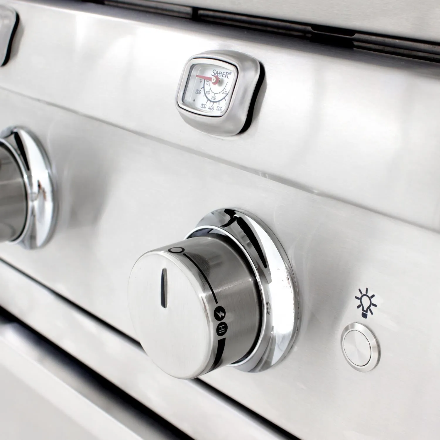 Saber Grills: Stainless Series 4-Burner Built-In Grill (NG)