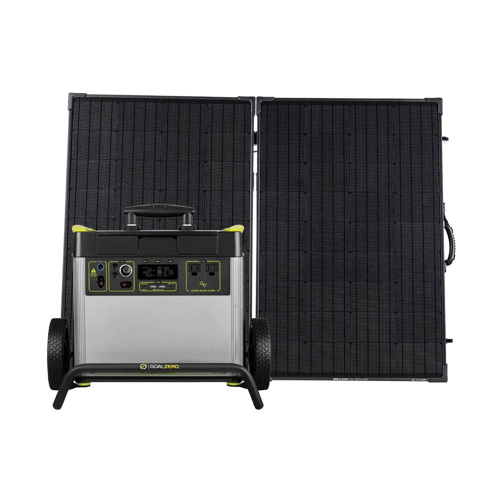 Yeti 3000X   Boulder 200 Solar Generator